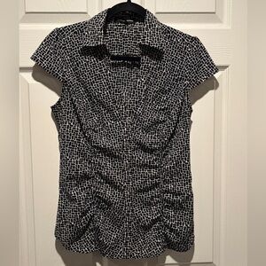 EXPRESS DESIGN STUDIO BLACK AND WHITE BLOUSE